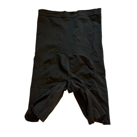 Spanx High Waisted Short Black Size Large - Picture 4 of 5